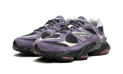 NEW BALANCE
9060
"Violet Noir Shoe Flyes