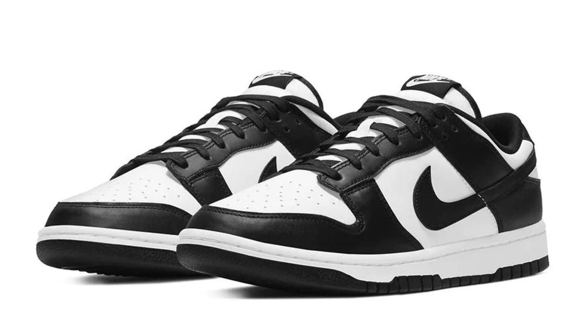 NIKE SB DUNK LOW RETRO
"Black / White - Panda" Shoe Fly