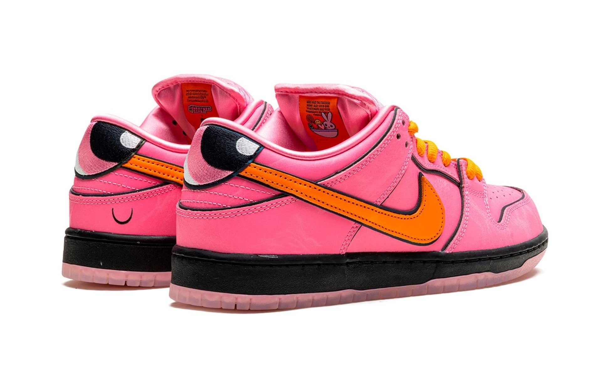NIKE
SB DUNK LOW
"Powerpuff Girls - Blossom Shoe Flyes