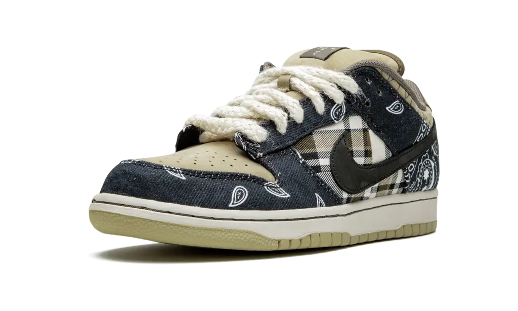 NIKE SB DUNK LOW 'TRAVIS SCOTT' Shoe Flyes