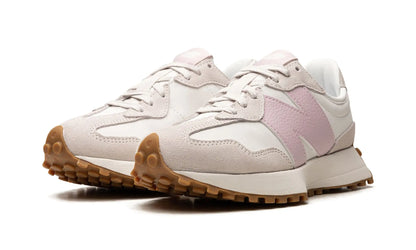 New Balance
327 WMNS
"Moonbeam December Sky" Shoe Flyes