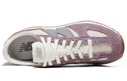 New Balance 471
"Linen/Ice Wine" Shoe Flyes