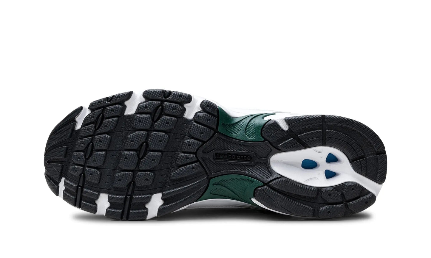 New Balance
530
"Nightwatch Green" Shoe Flyes