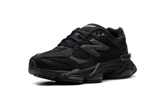 New Balance
9060
"Black Cement" Shoe Flyes