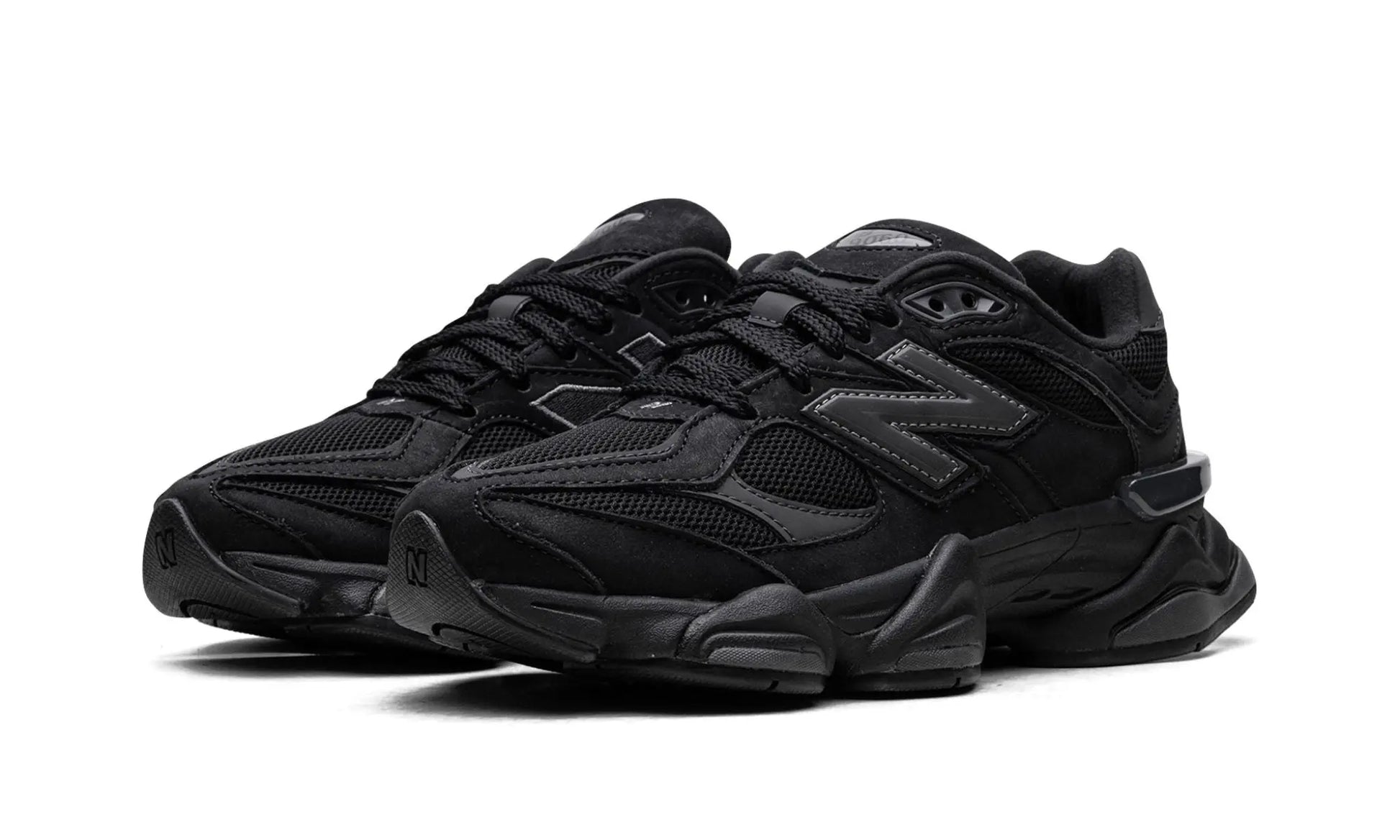 New Balance
9060
"Black Cement" Shoe Flyes