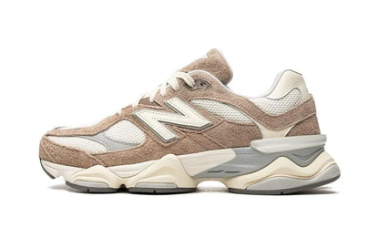 New Balance
9060
"Driftwood" Shoe Flyes