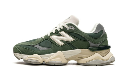 New Balance
9060 "Green Suede" Shoe Flyes
