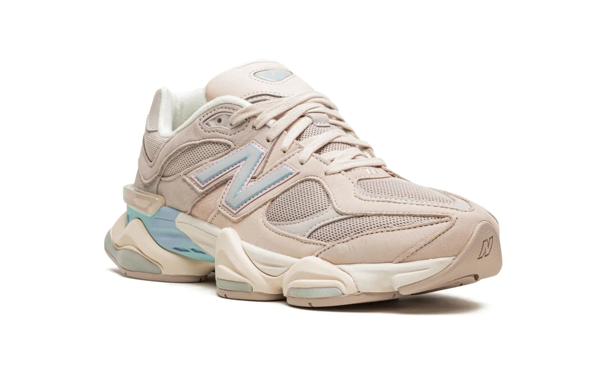 New Balance
9060
"Ivory" Shoe Flyes