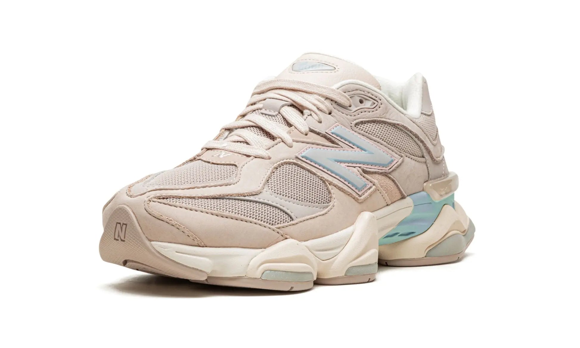 New Balance
9060
"Ivory" Shoe Flyes