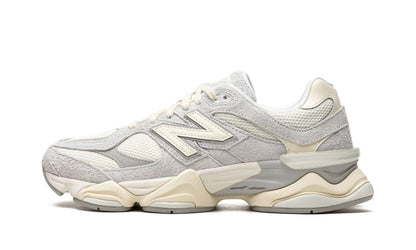 New Balance
9060
"Quartz Grey" Shoe Flyes