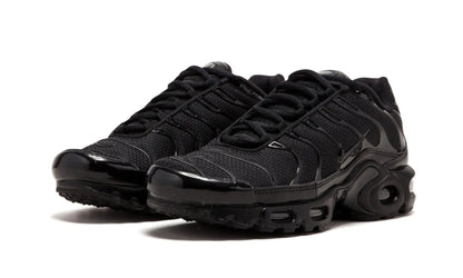 Nike
Air Max Plus TN
"Triple Black" Shoe Flyes