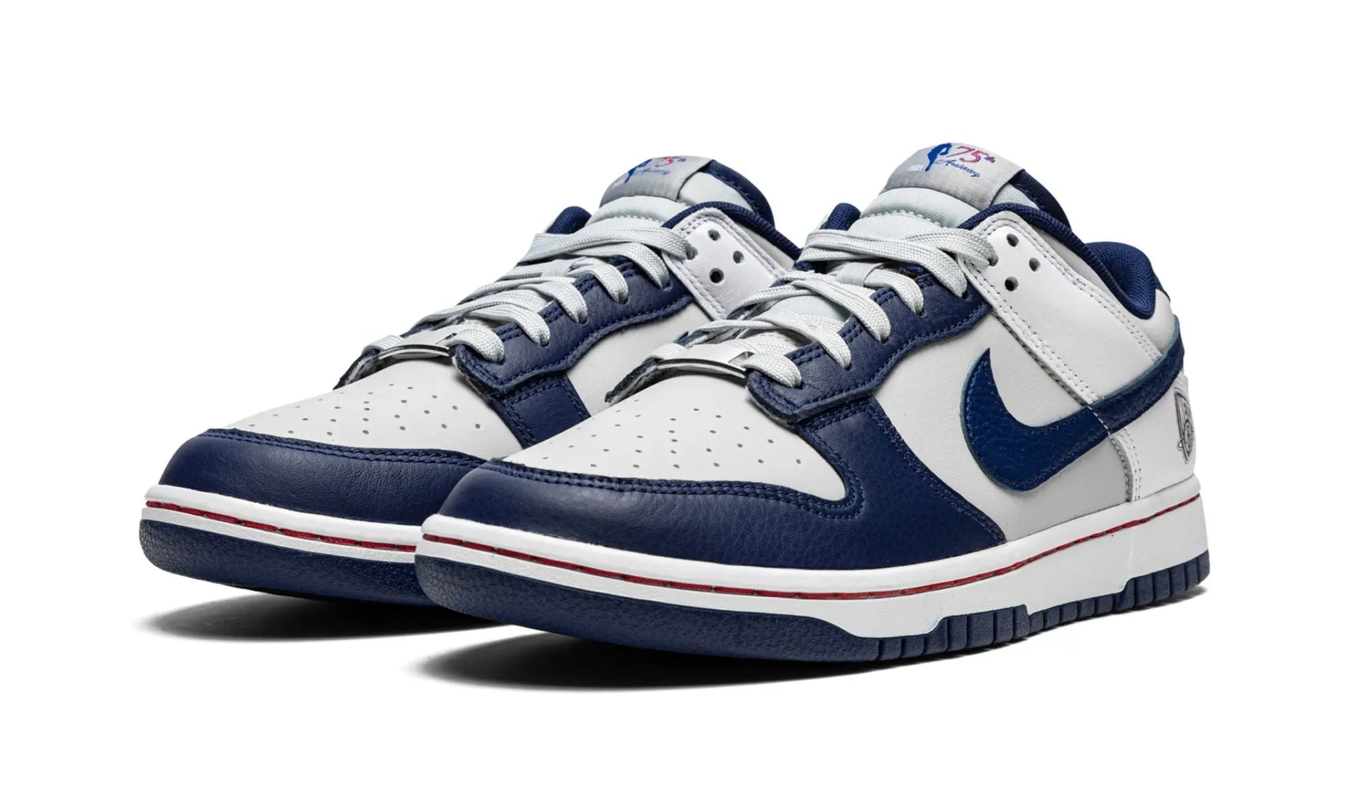 Nike
Dunk Low Retro EMB
"NBA 75th Anniversary Brooklyn Nets" Shoe Flyes