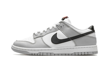 Nike
Dunk Low SE
"Lottery Pack - Grey" Shoe Flyes