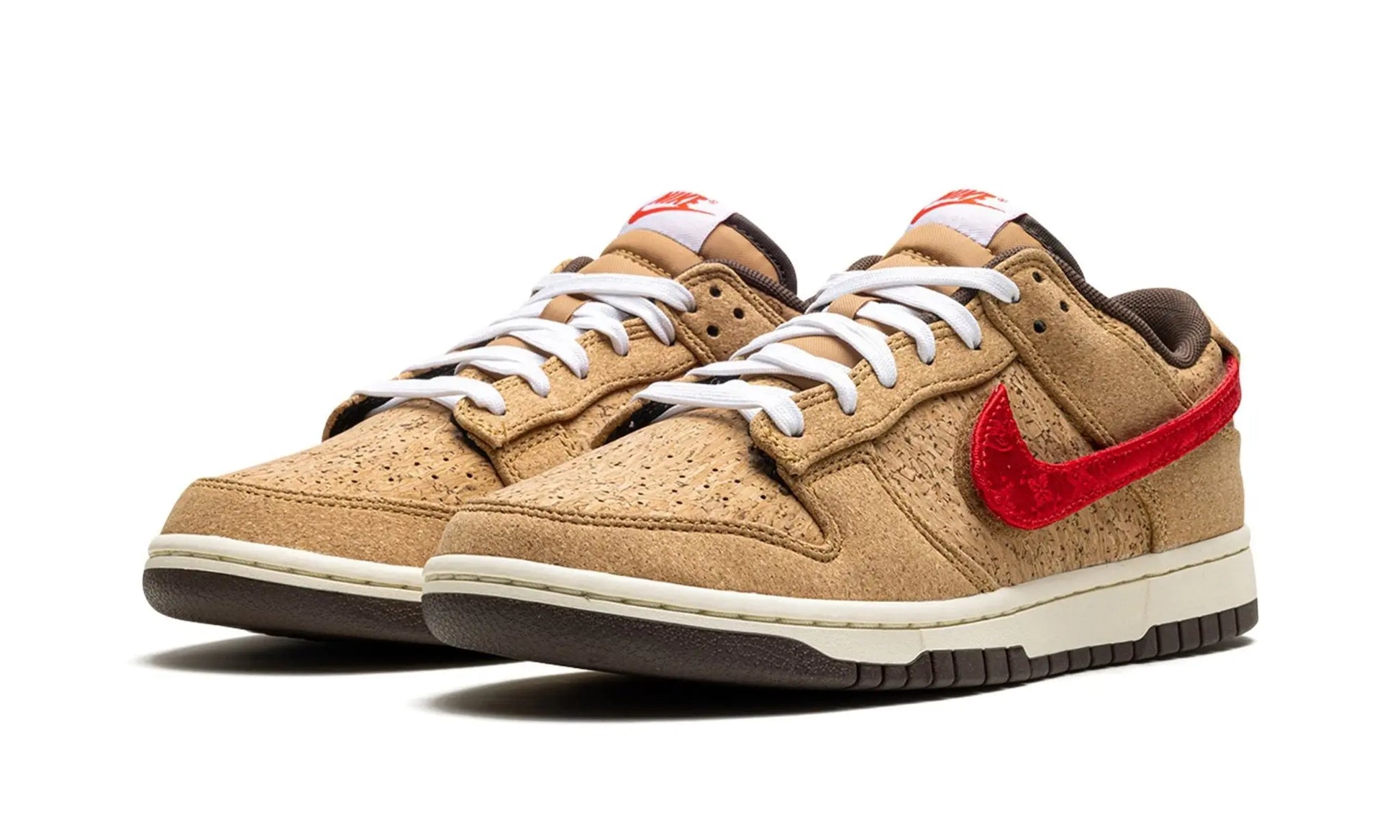 Nike Dunk Low SP
"CLOT Cork" Shoe Flyes