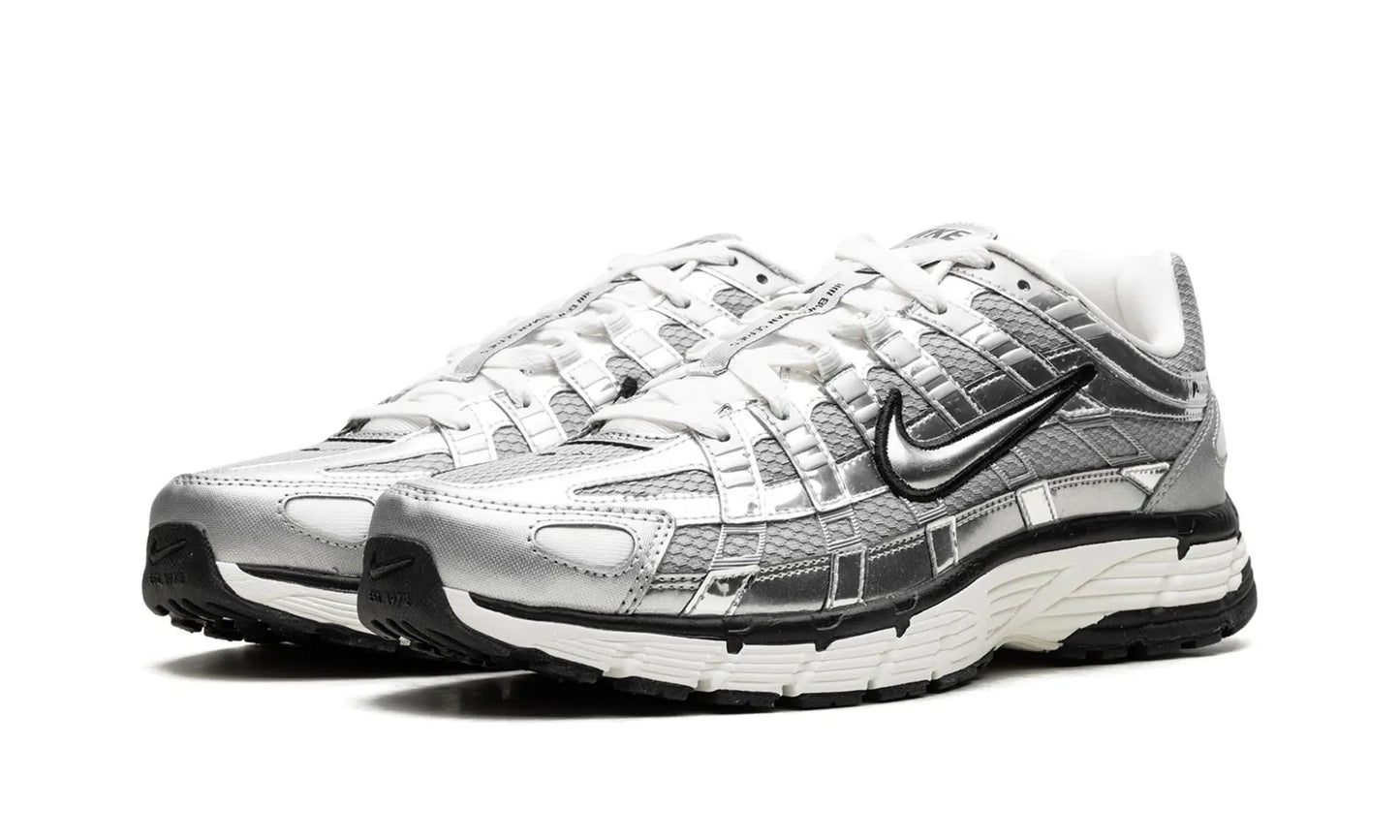 Nike
P-6000
"Metallic Silver" Shoe Flyes