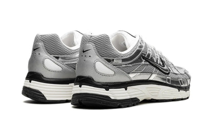Nike
P-6000
"Metallic Silver" Shoe Flyes