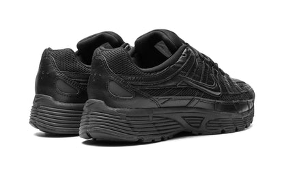 Nike
P-6000 "Triple Black" Shoe Flyes