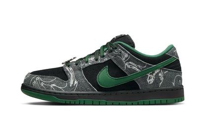 Nike
SB Dunk Low
"There Skateboards" Shoe Flyes