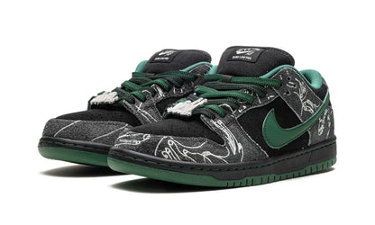 Nike
SB Dunk Low
"There Skateboards" Shoe Flyes