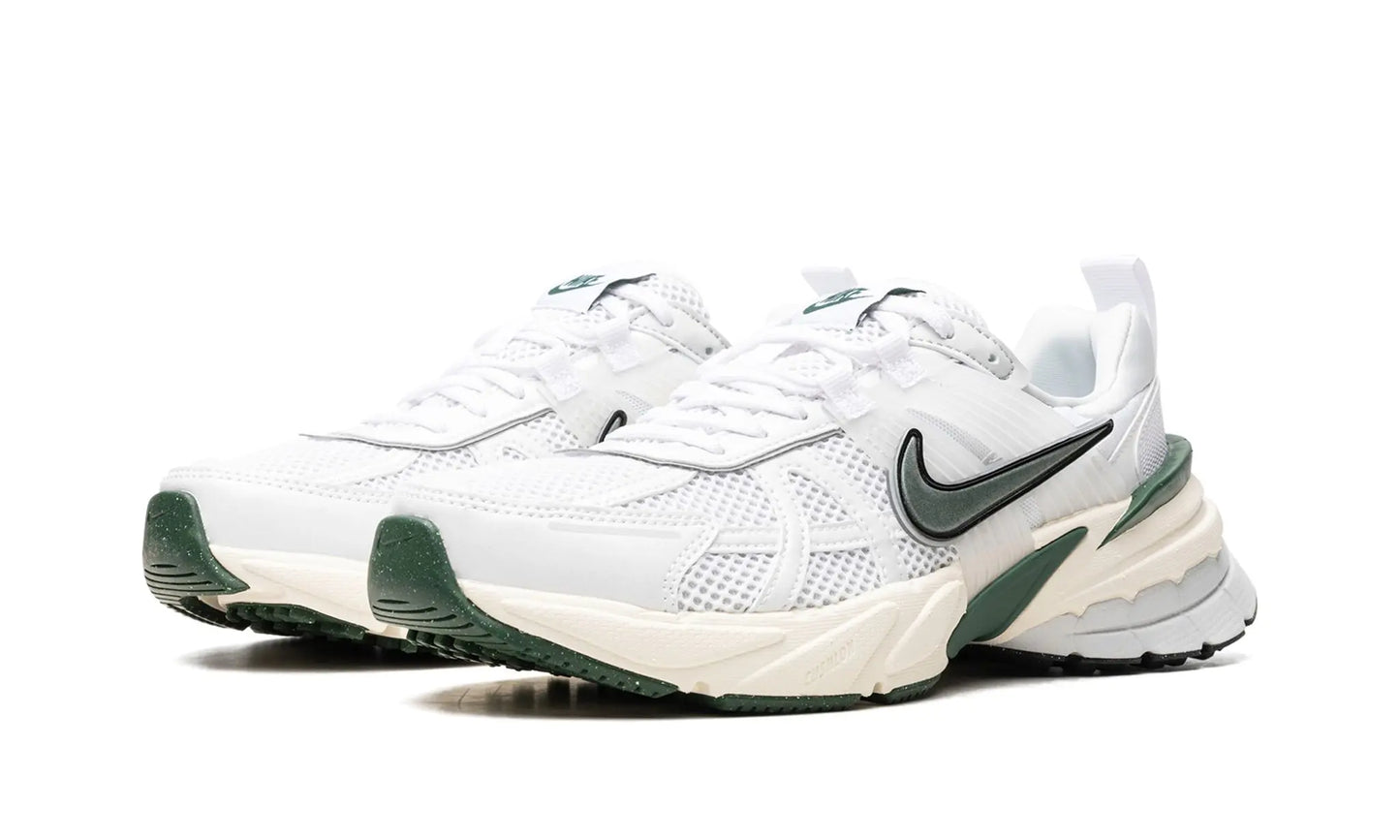 Nike
V2K RUN
"Platinum Green" Shoe Flyes