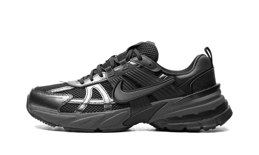 Nike
V2K Run
"Black Dark Smoke Grey" Shoe Flyes