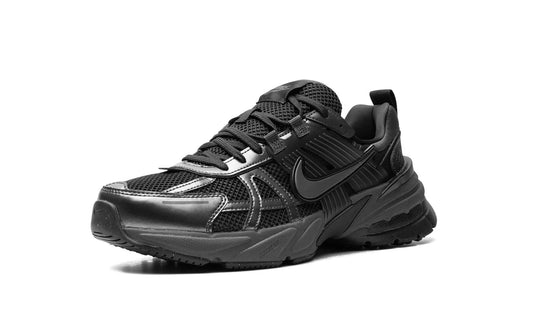 Nike
V2K Run
"Black Dark Smoke Grey" Shoe Flyes