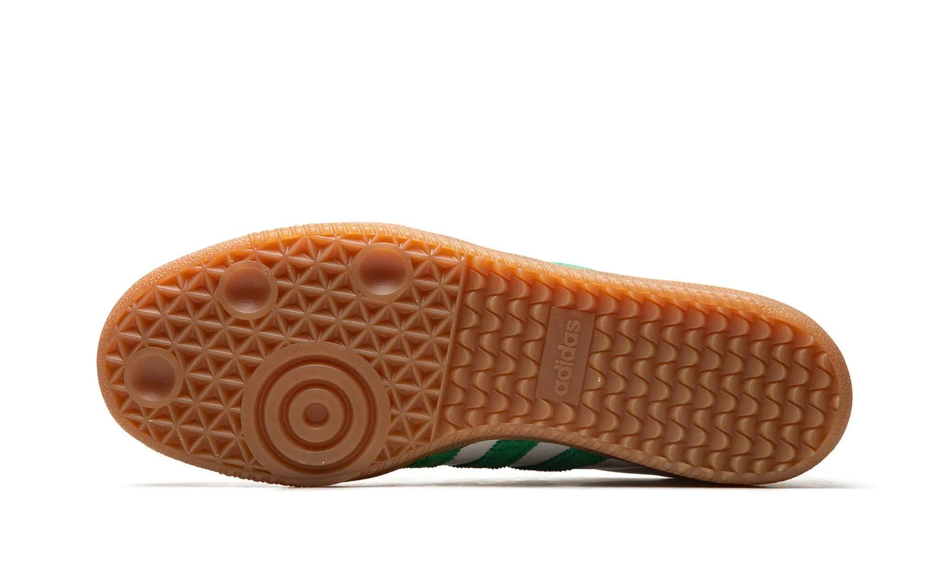 Samba
"Sporty and Rich" Shoe Flyes