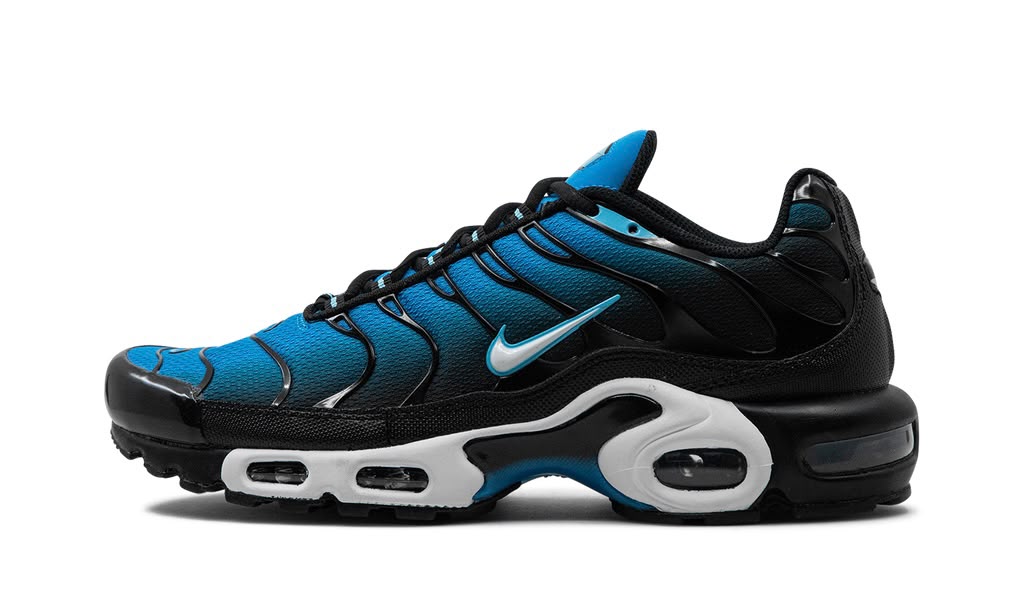 NIKE
AIR MAX PLUS
"AQUARIUS BLUE"