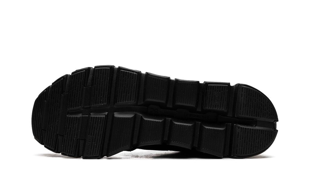 ON RUNNING
CLOUD 6
"TRIPLE BLACK"