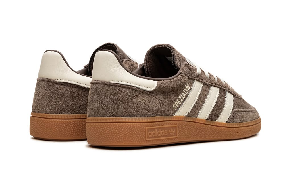 ADIDAS
HANDBALL SPEZIAL
"EARTH STRATA GUM"