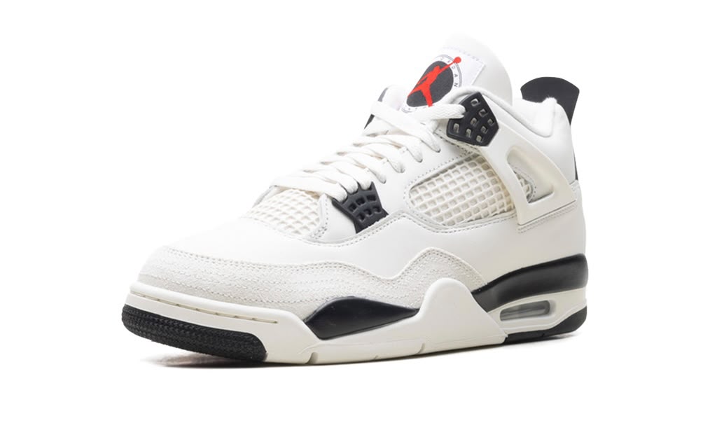 JORDAN
AIR JORDAN 4
"FLIGHT CLUB"
