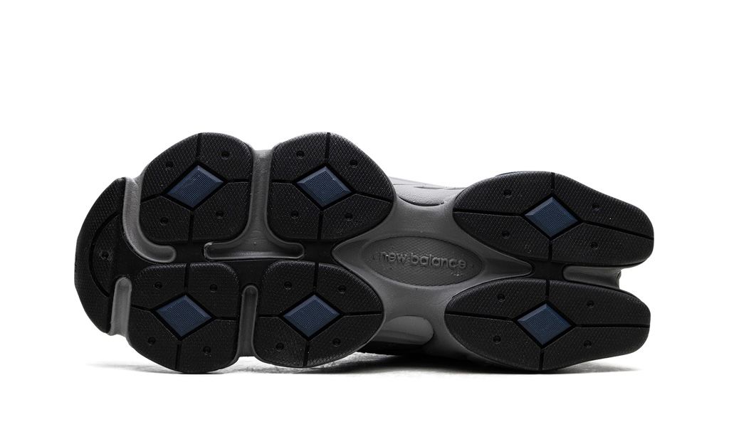 NEW BALANCE
9060
"CASTLEROCK"