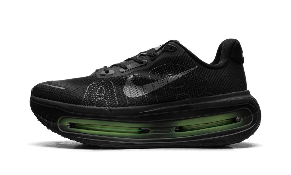 NIKE
VOMERO PREMIUM
"BLACK WHITE"