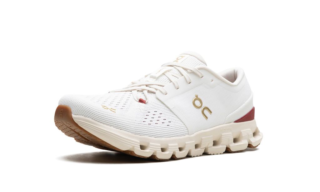 ON RUNNING
CLOUD X 4
"YEAR OF THE SNAKE"