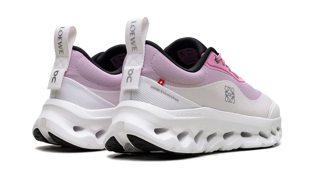 ON RUNNING
CLOUDTILT 2
"LOEWE PINK WHITE"
