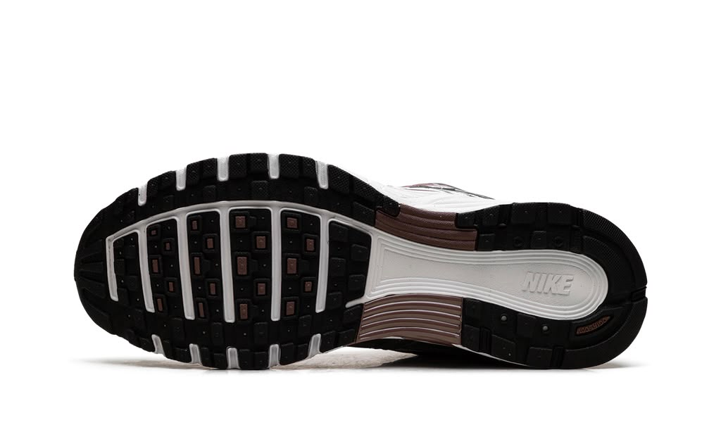 NIKE
P-6000
"WHITE METALLIC SILVER TATTOO"