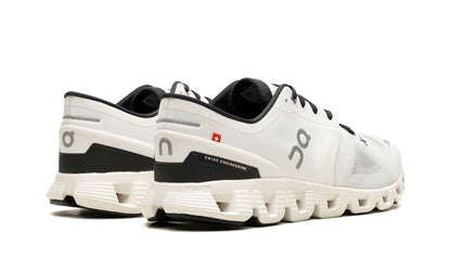 ON RUNNING
CLOUD X 3 "IVORY BLACK"