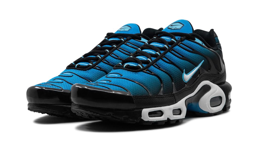 NIKE
AIR MAX PLUS
"AQUARIUS BLUE"