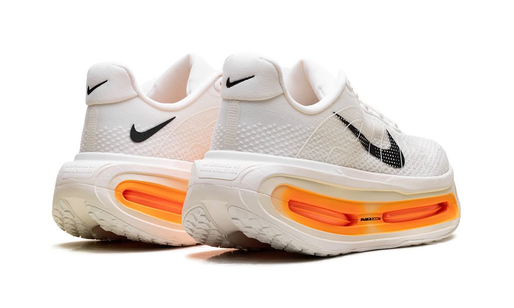 NIKE
NIKE VOMERO PREMIUM
"SAIL / COCONUT MILK"