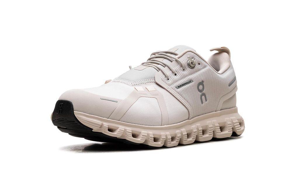 ON RUNNING
CLOUD 6 
"PEARL CREAM"