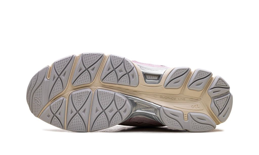 ASICS
GEL-NYC
"ROSE WATER"