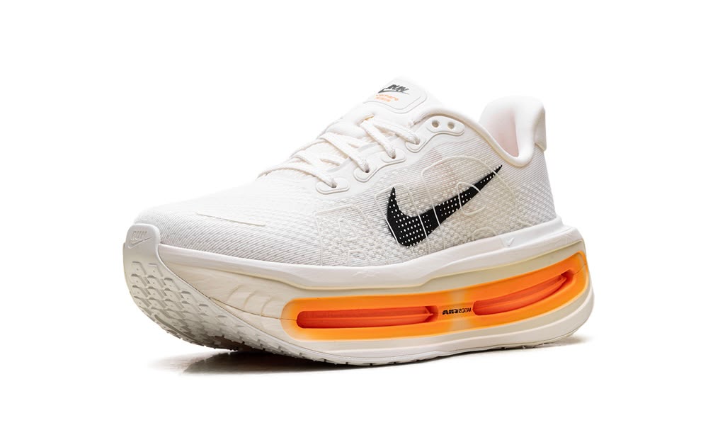 NIKE
NIKE VOMERO PREMIUM
"SAIL / COCONUT MILK"