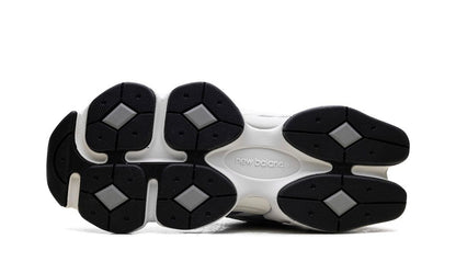 NEW BALANCE
9060
"DUSK SHOWER REFLECTION"