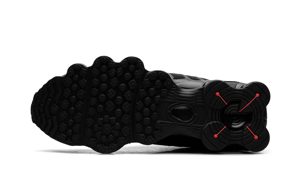 NIKE
SHOX TL
"BLACK / METALLIC HEMATITE"