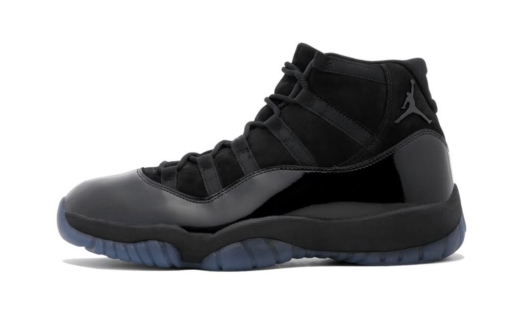 AIR JORDAN 11 RETRO
"CAP & GOWN"