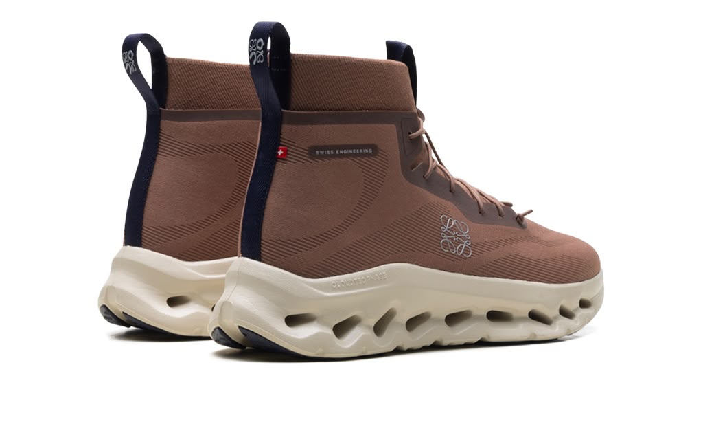 ON RUNNING
CLOUDTILT HI
"LOEWE - TAUPE OATMEAL NAVY"