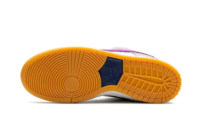 NIKE
SB DUNK
"RAYSSA LEAL"