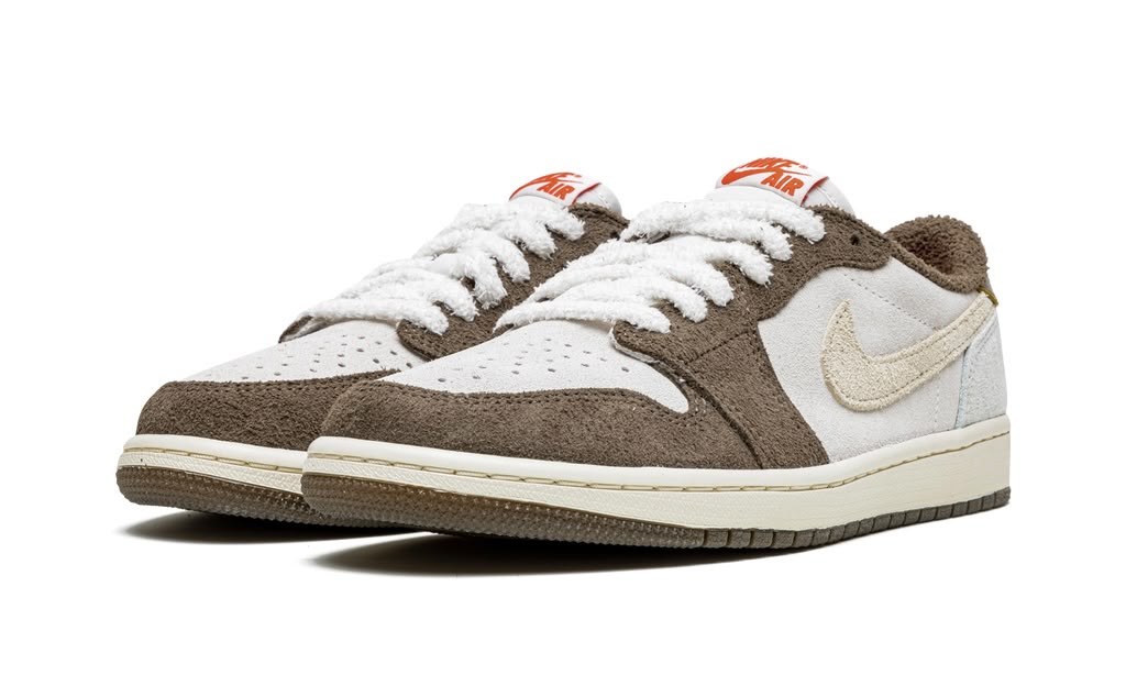 AIR JORDAN 1 LOW
"YEAR OF THE RABBIT"