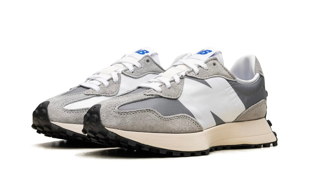 NEW BALANCE
327
"LIGHT OLIVE"