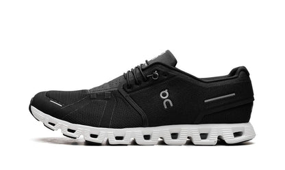ON RUNNING
CLOUD 5
"BLACK/WHITE"